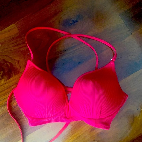 Bathing suit top - Picture 1 of 2